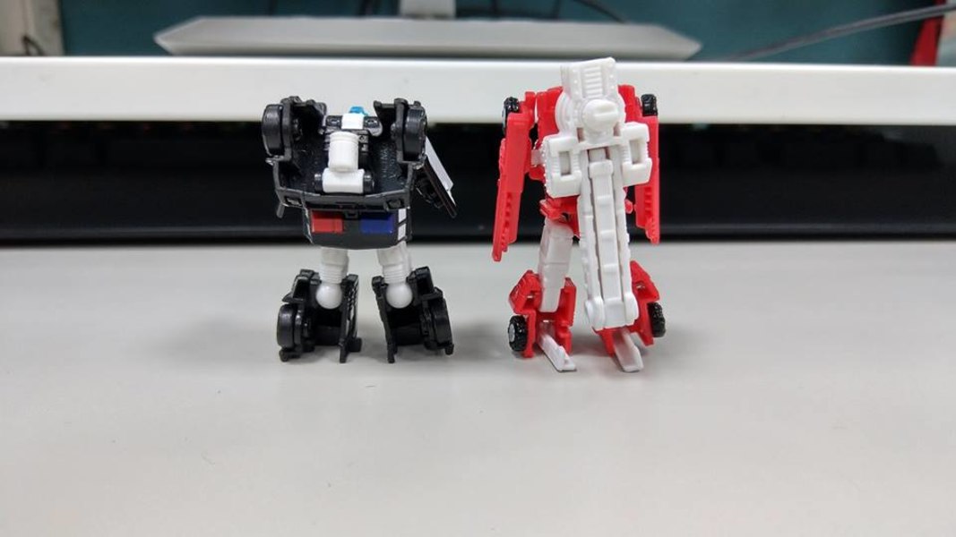 Siege Wave 2 Micromasters 2 Pack Images Red Heat Stakeout Ravage Laserbeak  (17 of 19)